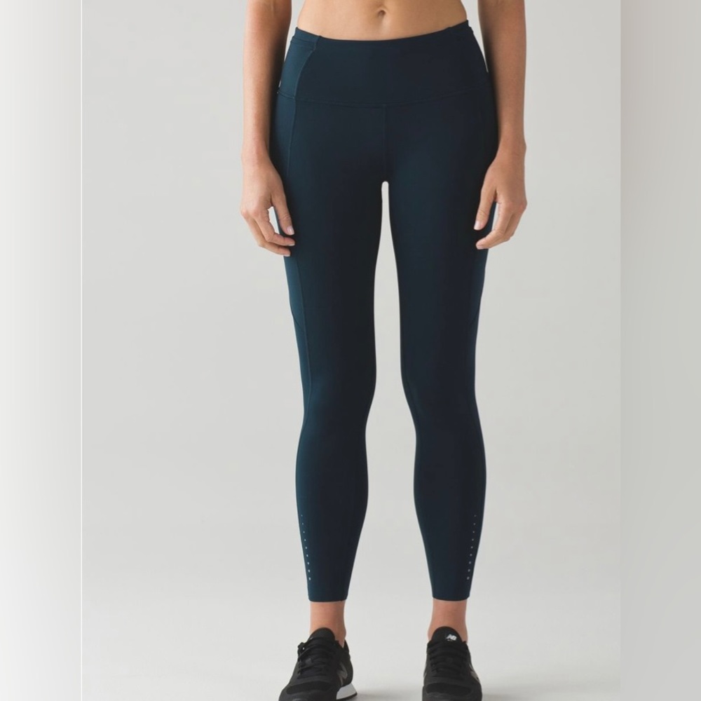 Fast and Free 7/8 Tight ll Size 2 CPRI NWT